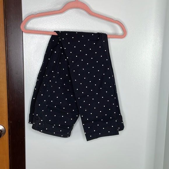 Old Navy Pixie Pants - Picture 1 of 1